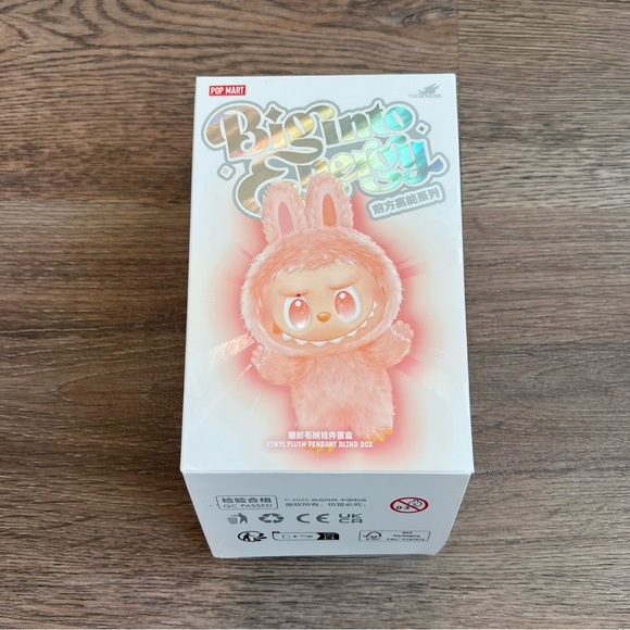 THE MONSTERS Big into Energy Series-Vinyl Plush Pendant Blind Box - Loyalty - Picture 4 of 9